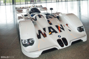 jenny holzer bmw art car 1999